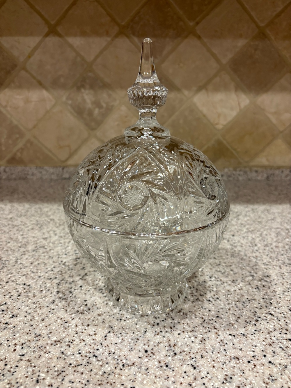 Vintage 24% lead crystal lidded candy dish